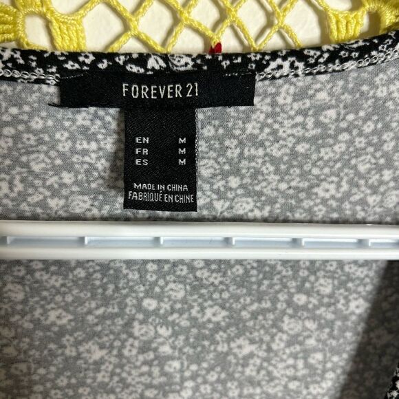 Black Forever 21 Floral Jumsuit M - Picture 8 of 13